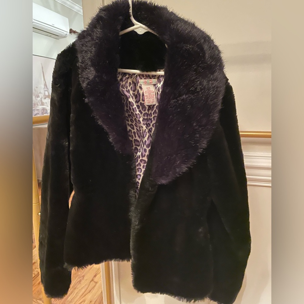 Girl’s black faux fur coat
